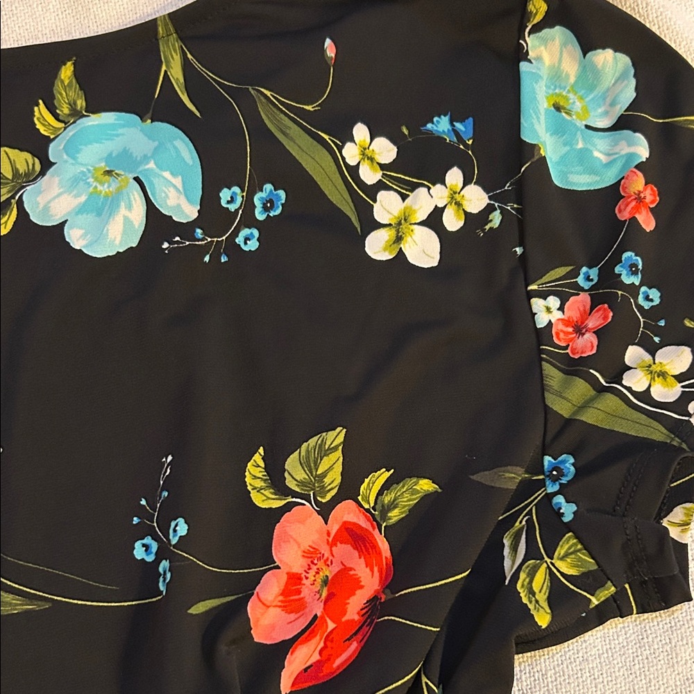Worthington Black Short Sleeve Floral Tee with Blue and Red Flowers - Picture 7 of 8